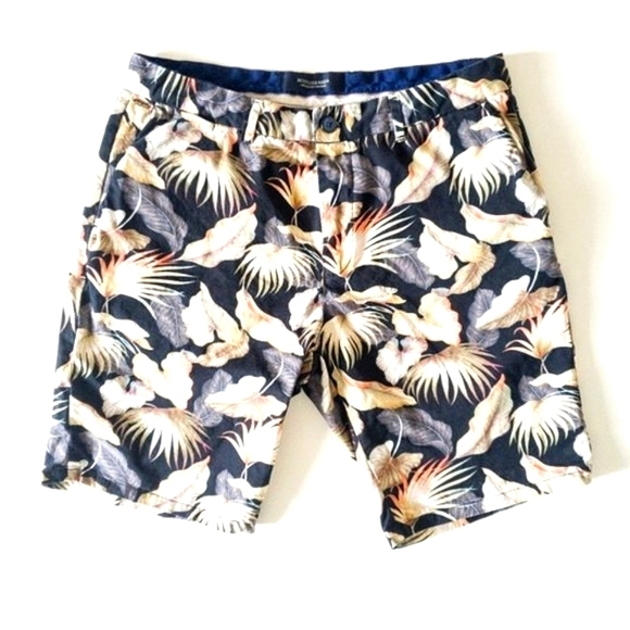 Scotch & Soda Tropical Print 8" Inseam Cotton Shorts - Picture 8 of 14